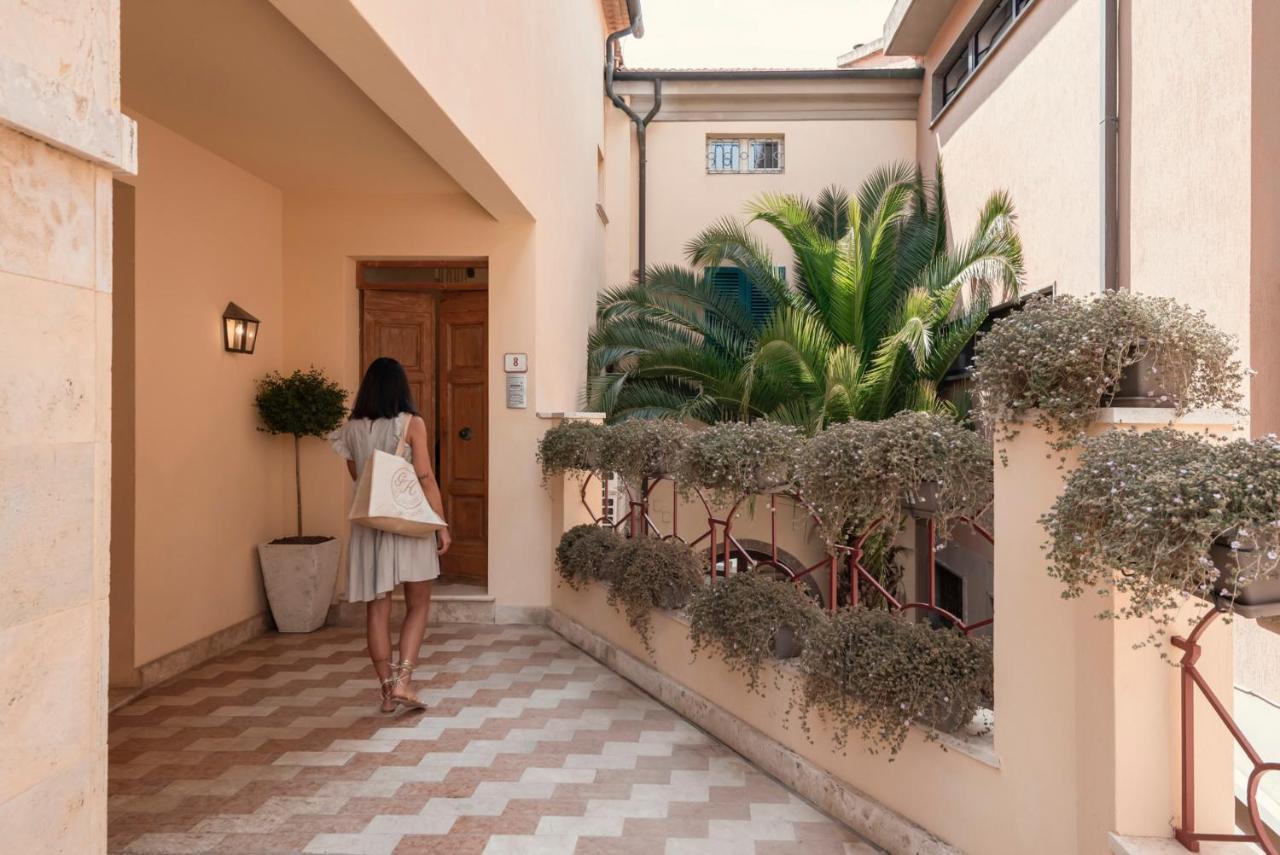 شقة Palazzo Degli Archi سان فينتْشينسو المظهر الخارجي الصورة